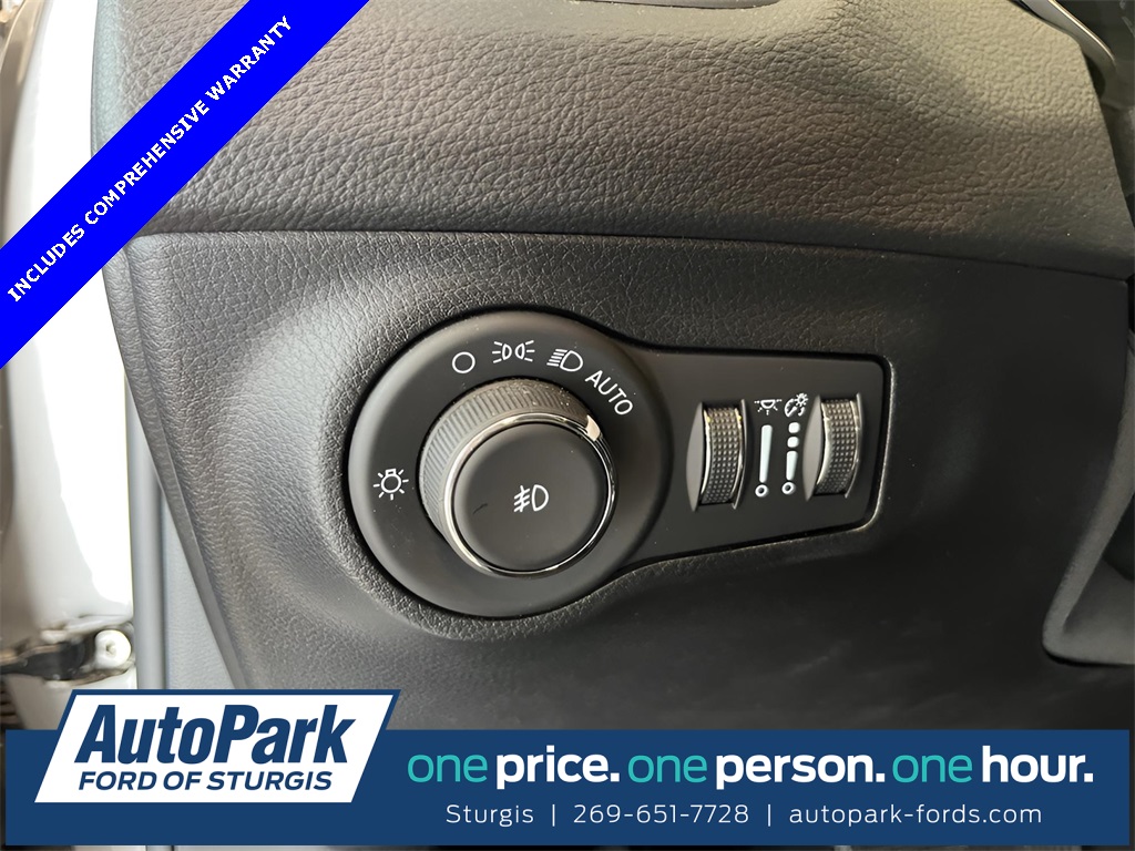 2021 Jeep Compass Latitude photo 16