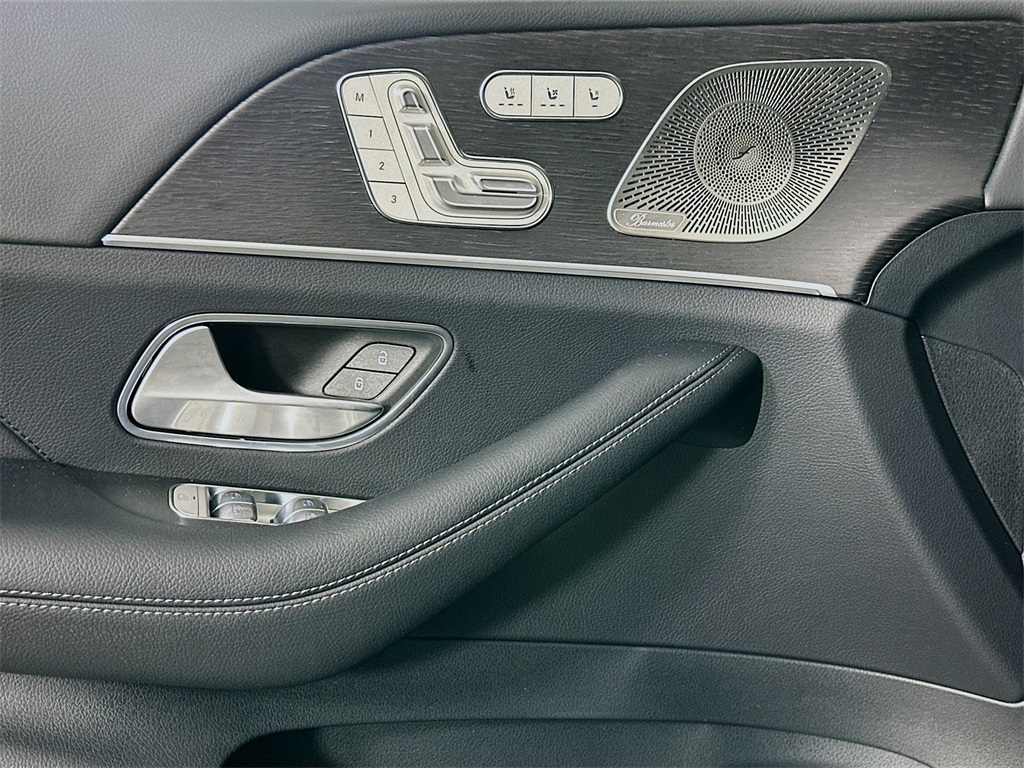 2026 Mercedes Benz GLE 350 4MATIC photo 17