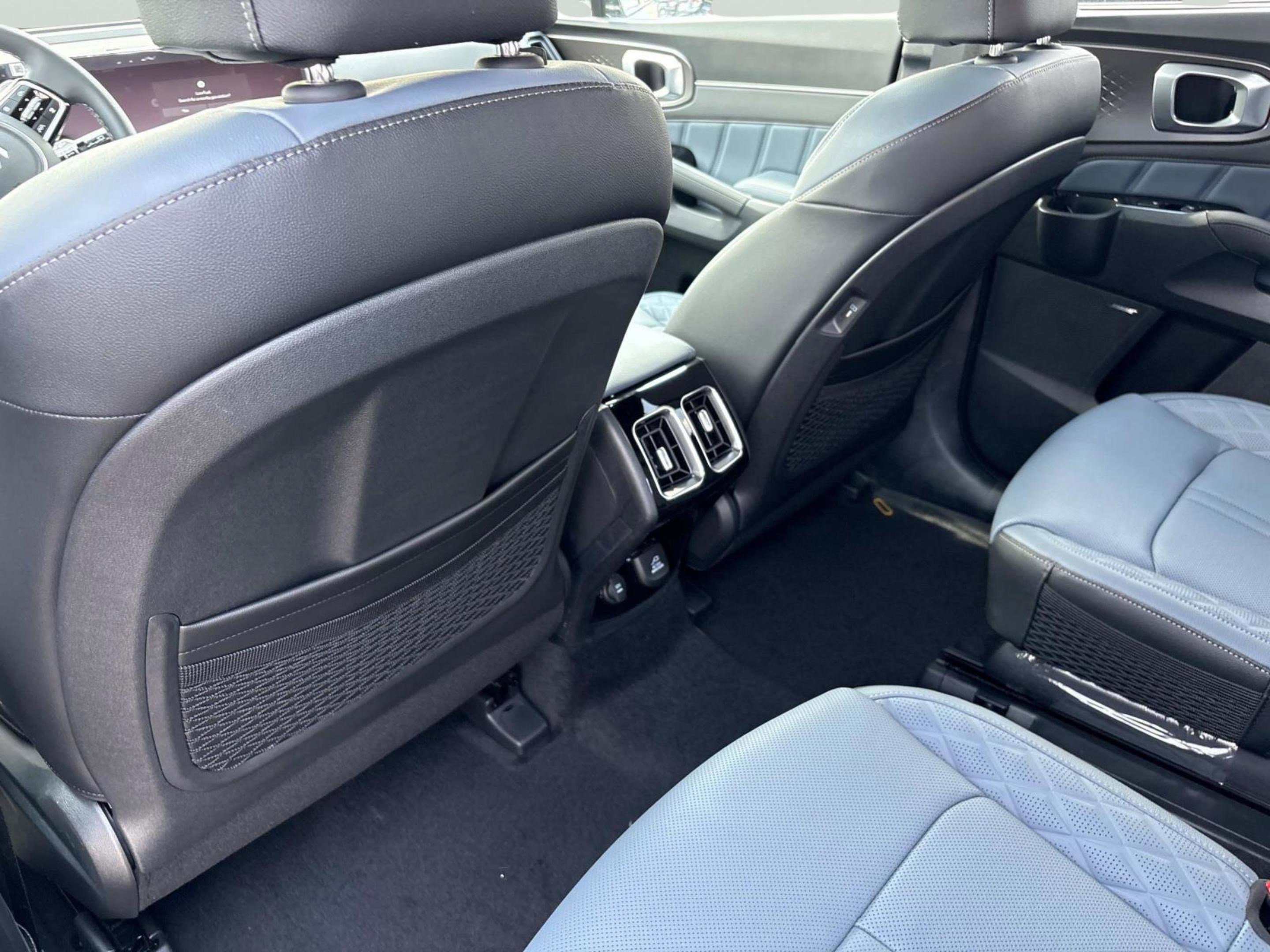 2025 Kia Sorento Hybrid SX Prestige photo 17