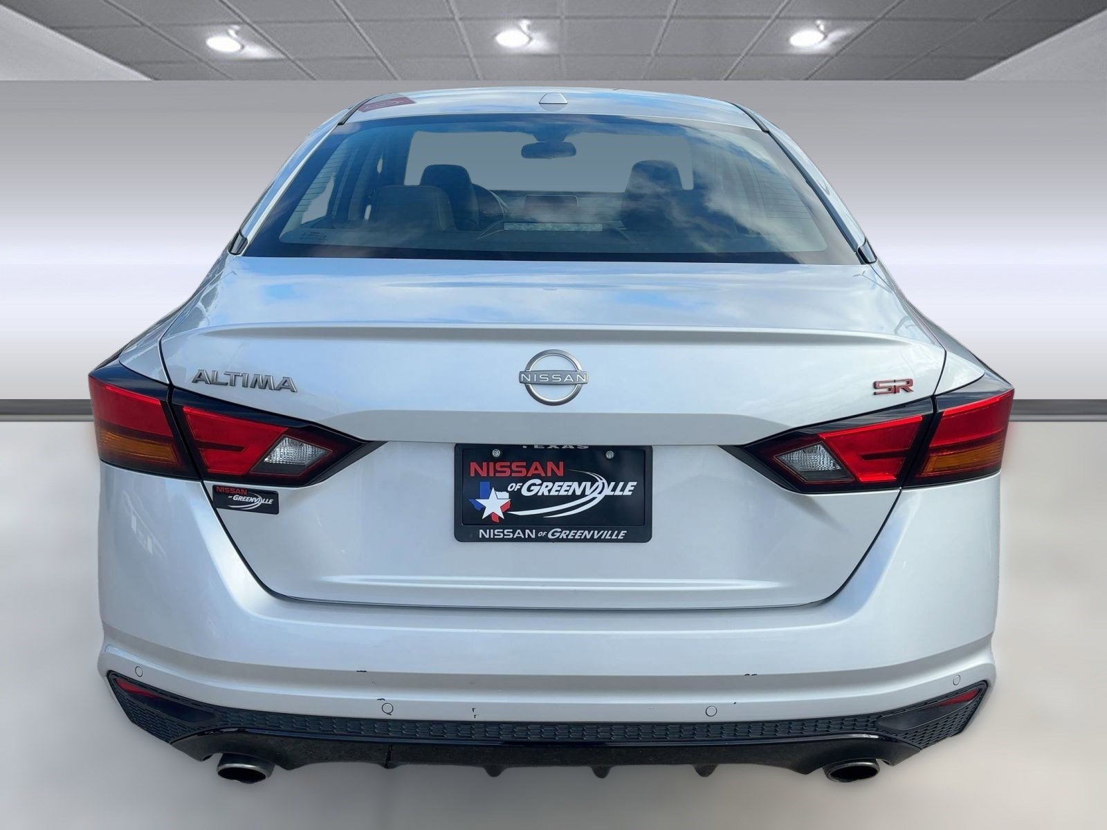 2023 Nissan Altima 2.5 SR photo 9