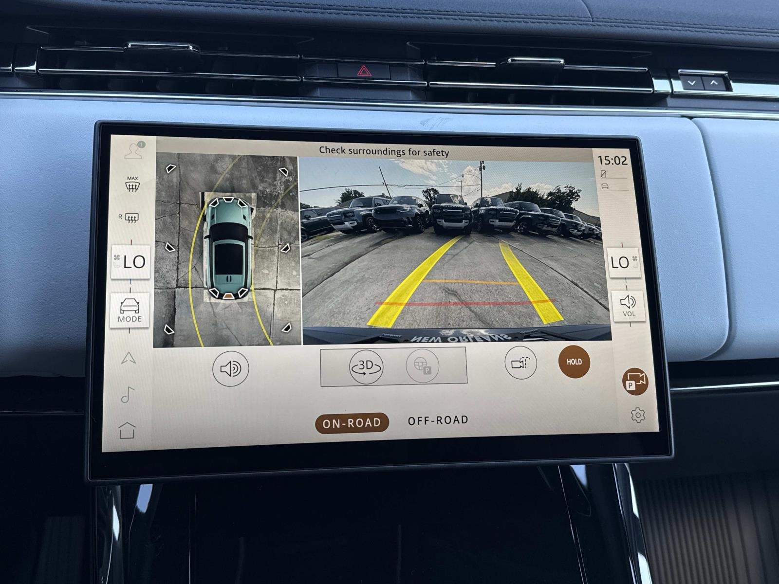 2025 Land Rover Range Rover Sport SE photo 12