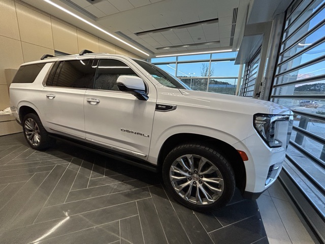 2022 Gmc Yukon XL Denali photo 6
