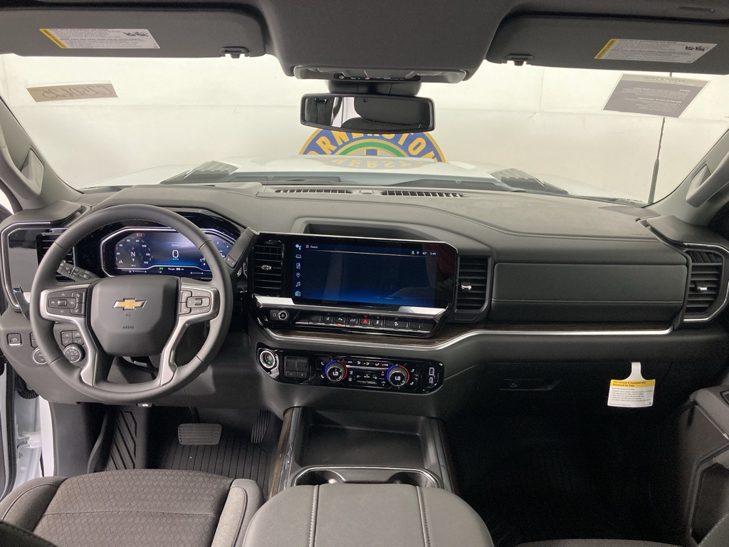 2025 Chevrolet Silverado 2500HD LT photo 5