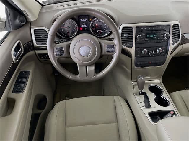 2011 Jeep Grand Cherokee Laredo photo 18