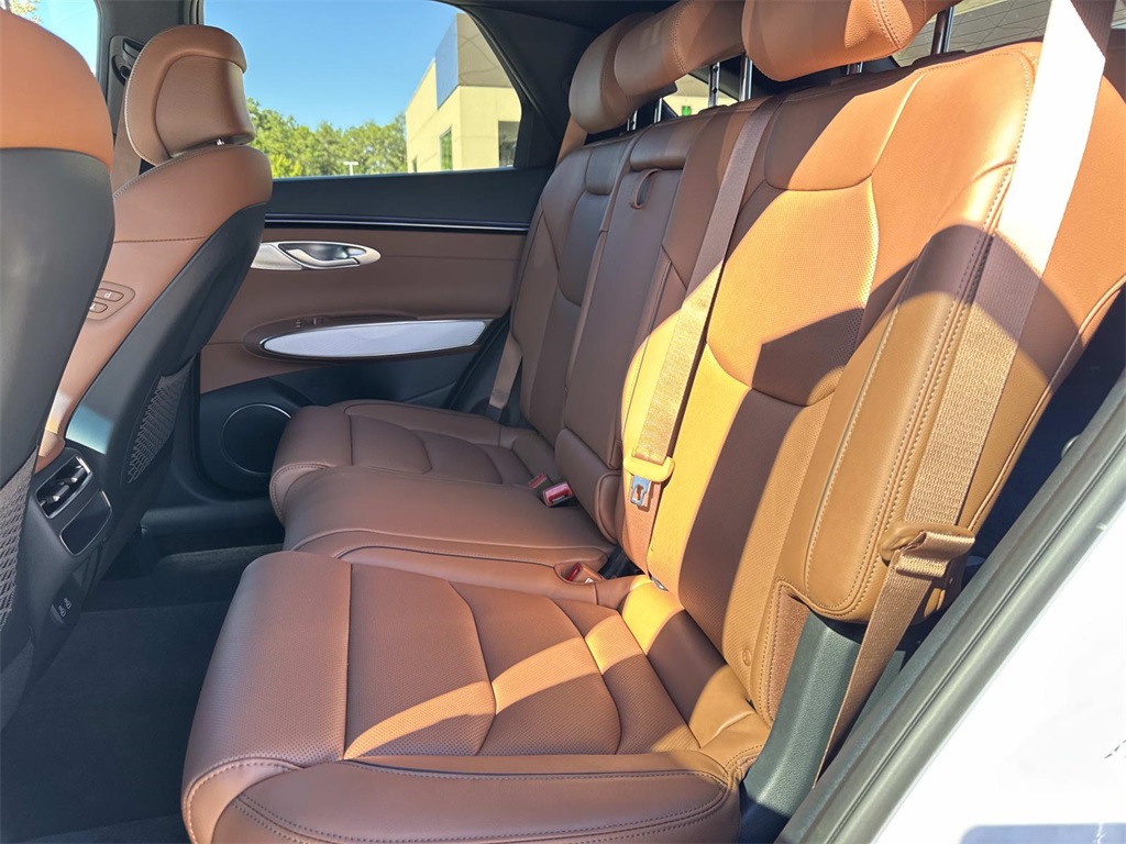 2026 Genesis GV70 2.5T Advanced photo 2