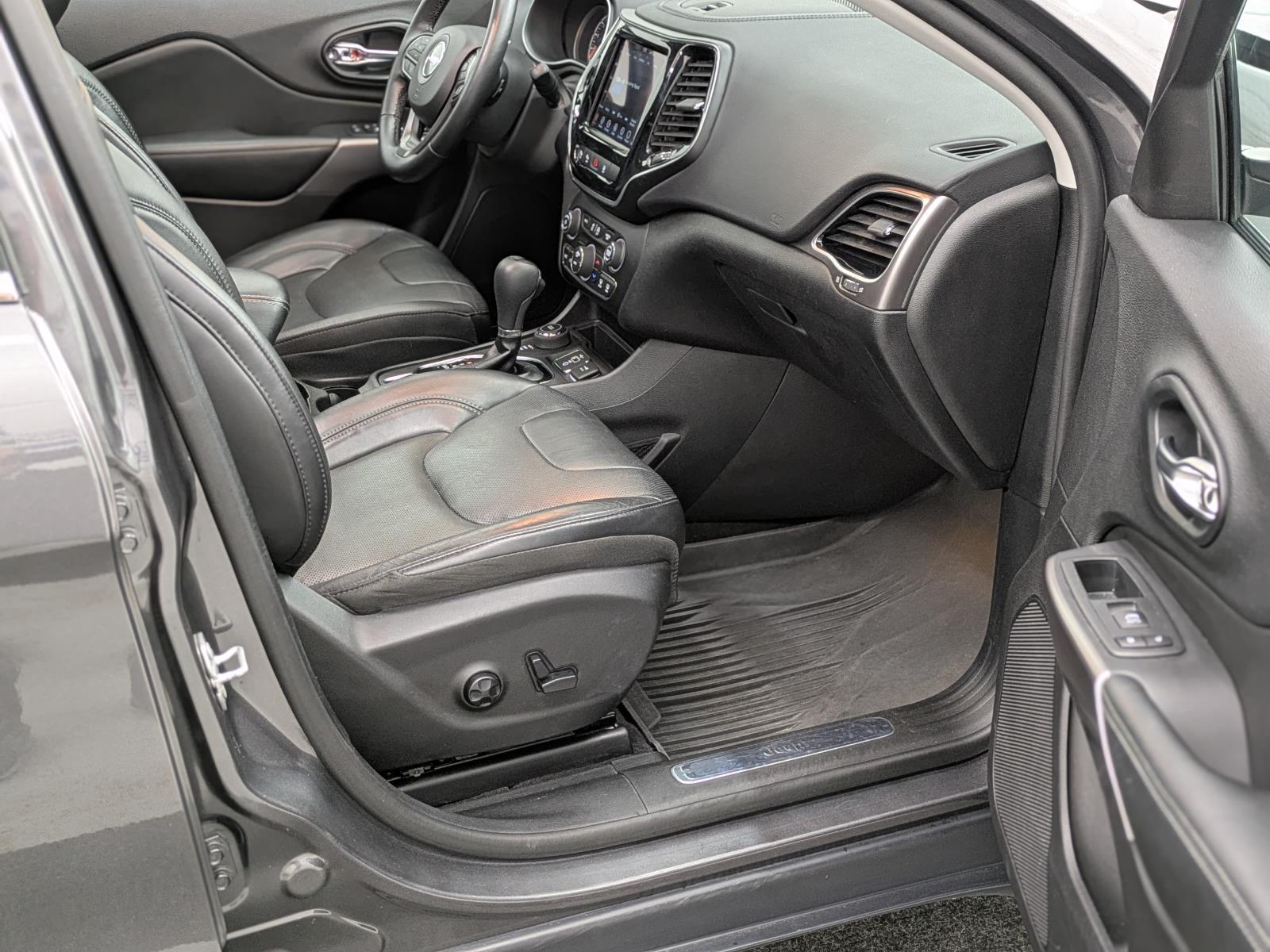 2021 Jeep Cherokee Limited photo 18