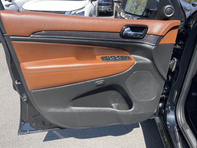 2021 Jeep Grand Cherokee Overland photo 14