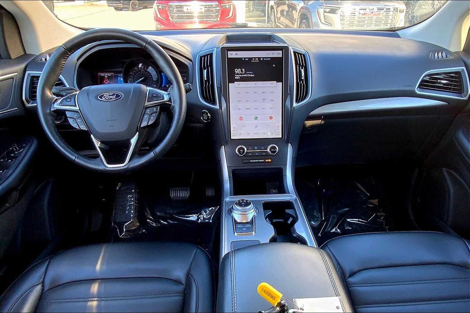 2024 Ford Edge SEL photo 14