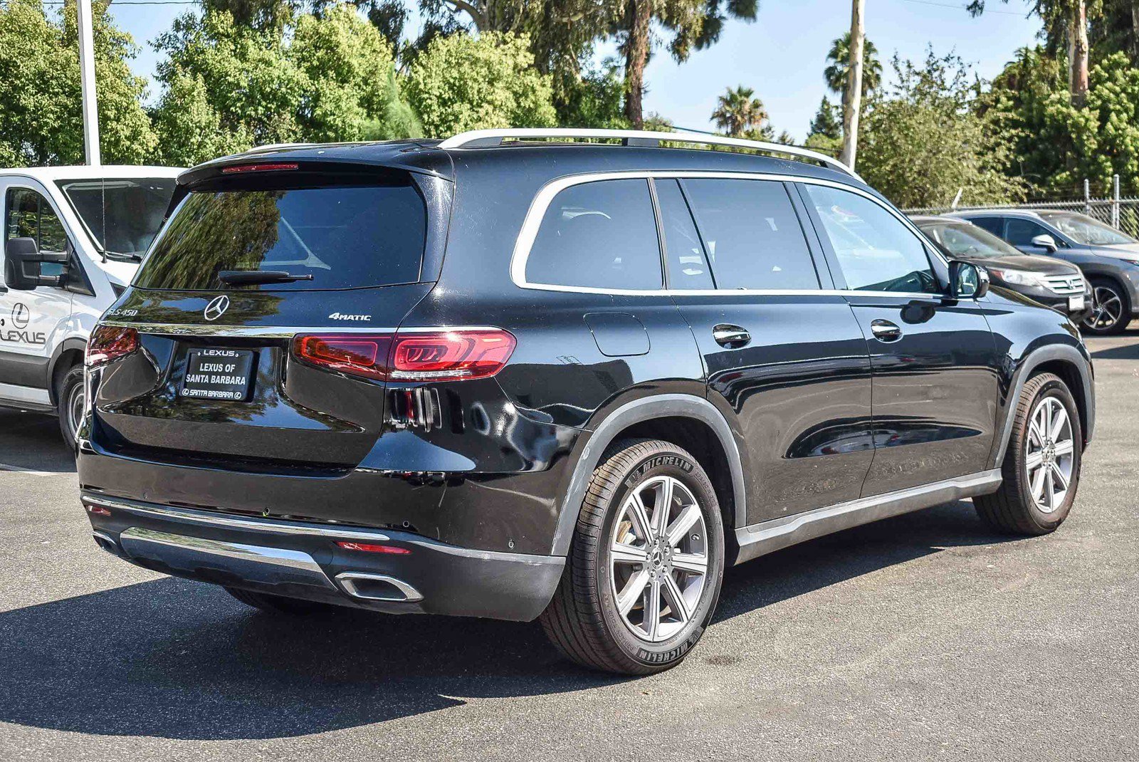 2023 Mercedes Benz GLS 450 4MATIC photo 4