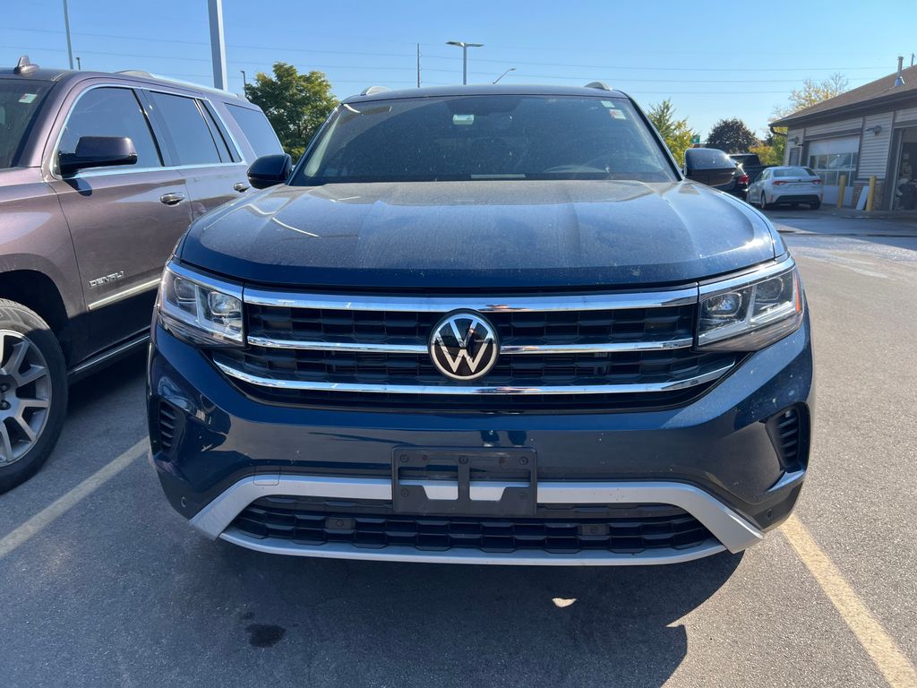 2022 Volkswagen Atlas Cross Sport SE Technology photo 2