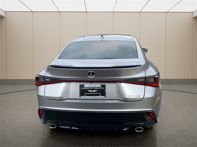 2023 Lexus IS 350 F SPORT photo 4