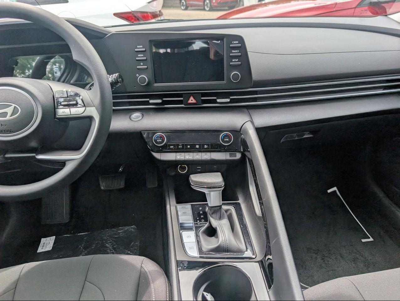 2025 Hyundai Elantra Hybrid Blue photo 19