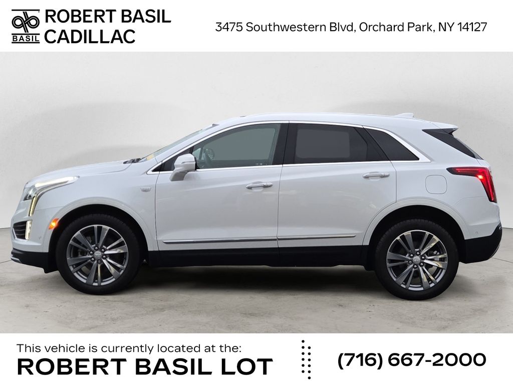 2025 Cadillac XT5 Premium Luxury photo 2