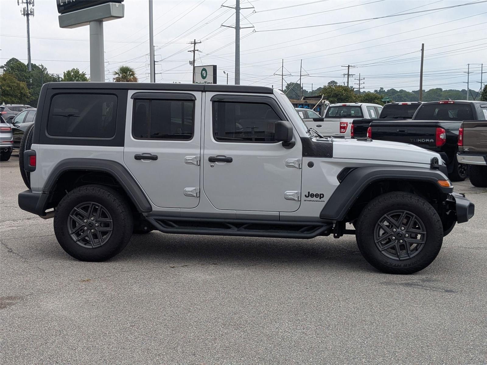 2024 Jeep Wrangler Sport S photo 4