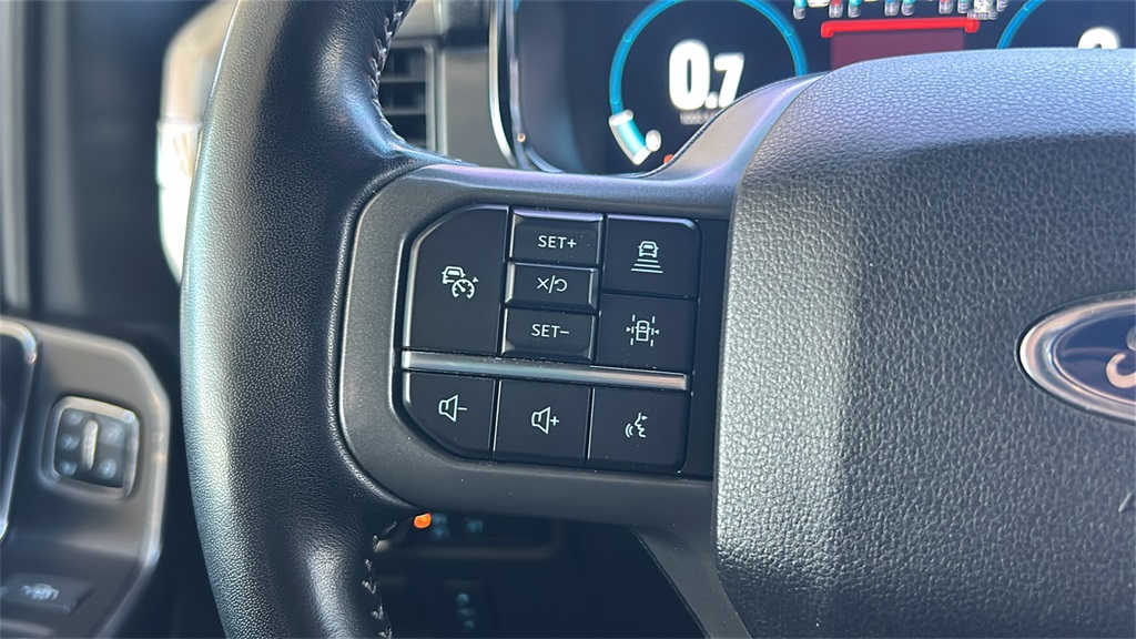 2021 Ford F-150 Lariat photo 14