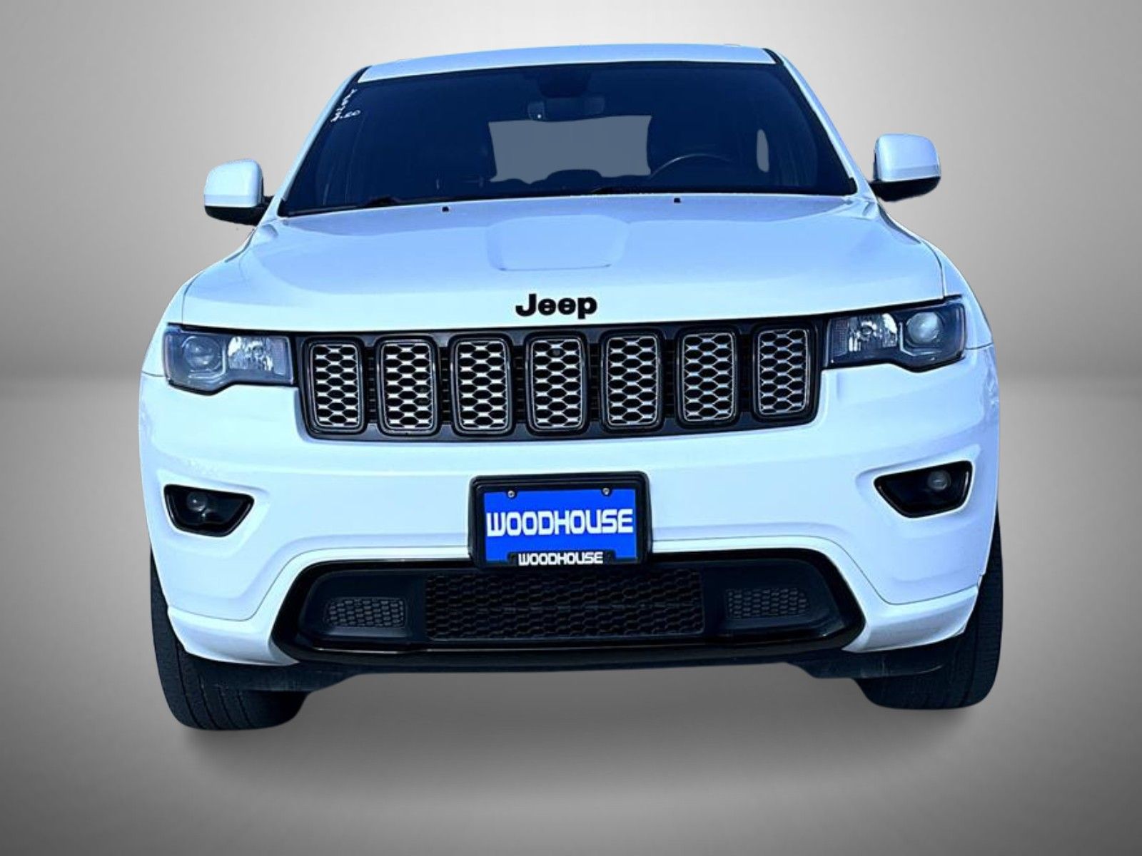 2020 Jeep Grand Cherokee Altitude photo 2