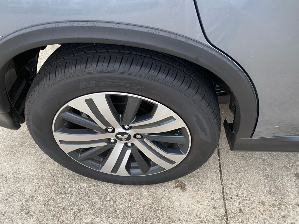 2024 Mitsubishi Outlander Sport ES photo 29