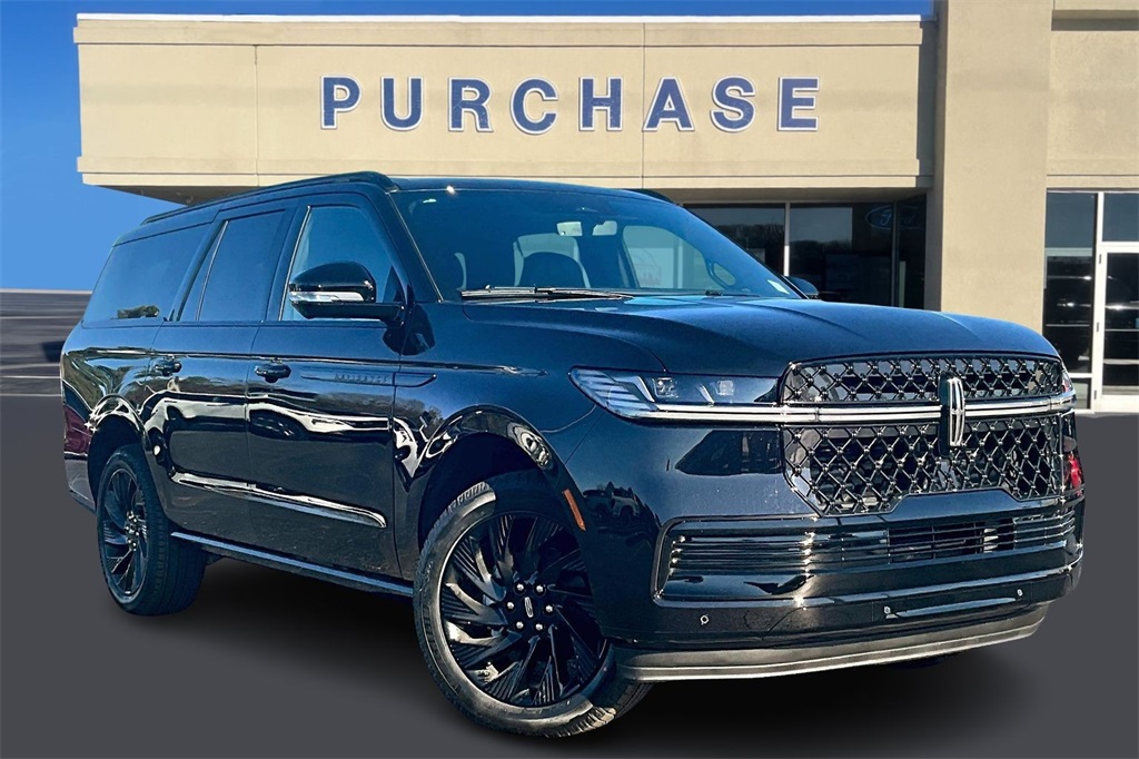 2026 Lincoln Navigator Reserve's photo