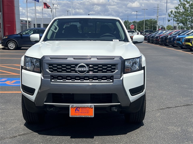 2025 Nissan Frontier SV photo 2