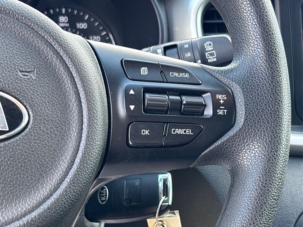 2018 Kia Sorento L photo 27