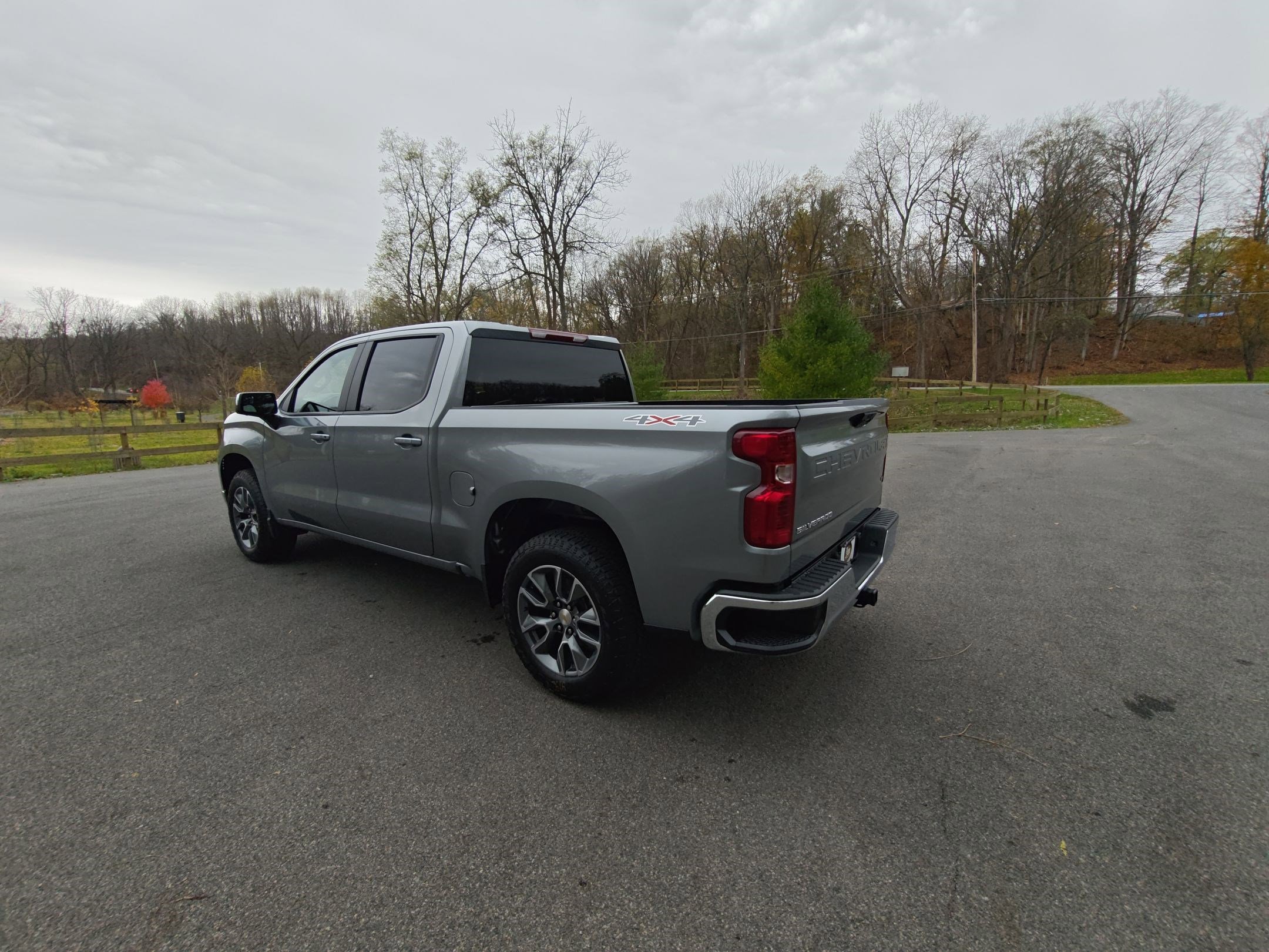 2026 Chevrolet Silverado photo 2
