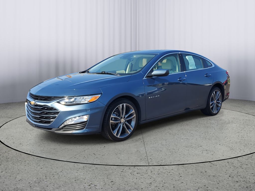 2024 Chevrolet Malibu Premier 2LT photo 2