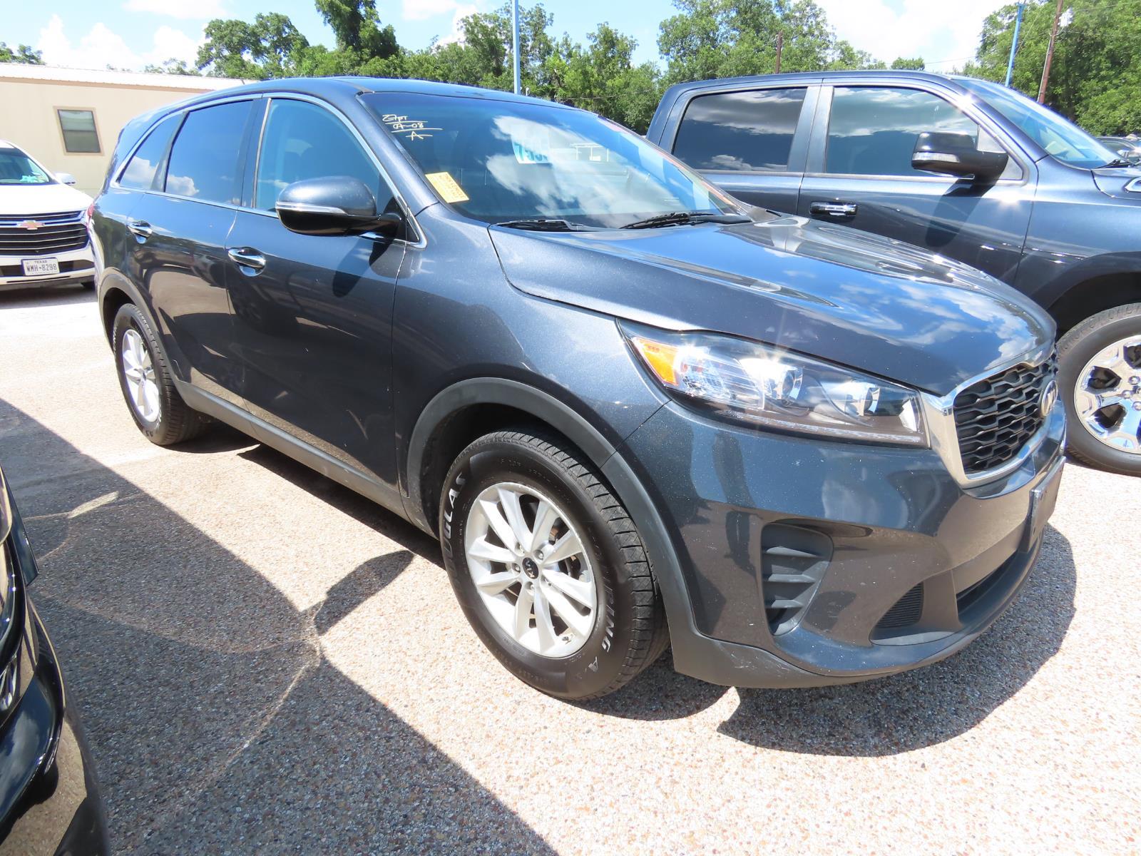 2020 Kia Sorento LX photo 3