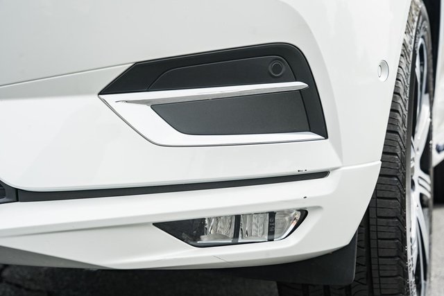 2021 Volvo XC60 Inscription photo 13