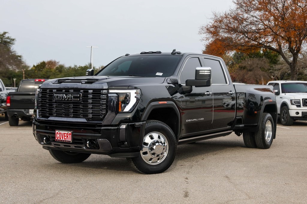 2024 GMC Sierra 3500HD Denali Ultimate's photo