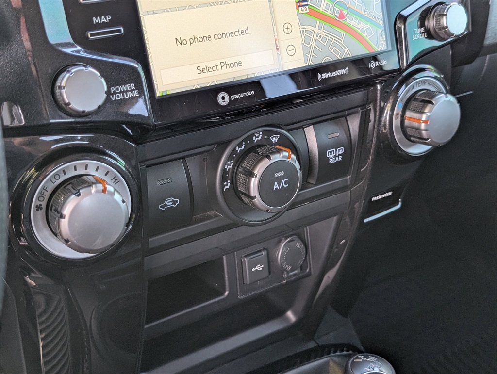2020 Toyota 4Runner TRD Off-Road photo 27