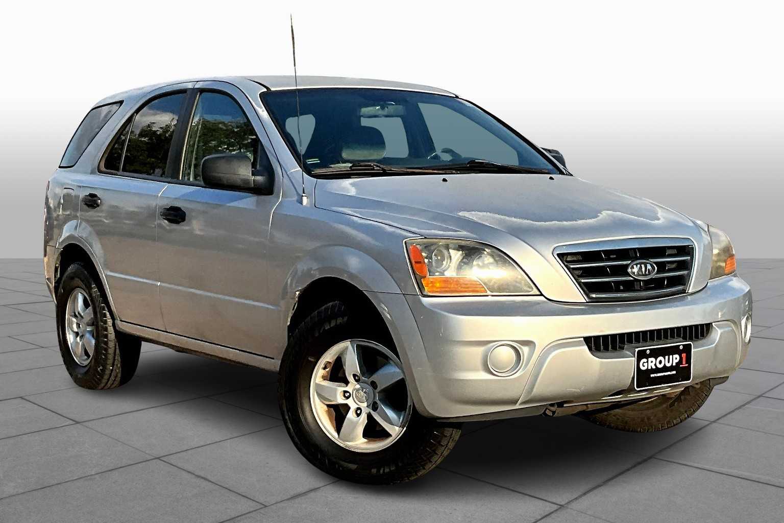 Used 2007 Kia Sorento BASE with VIN KNDJD736375675825 for sale in Houston, TX