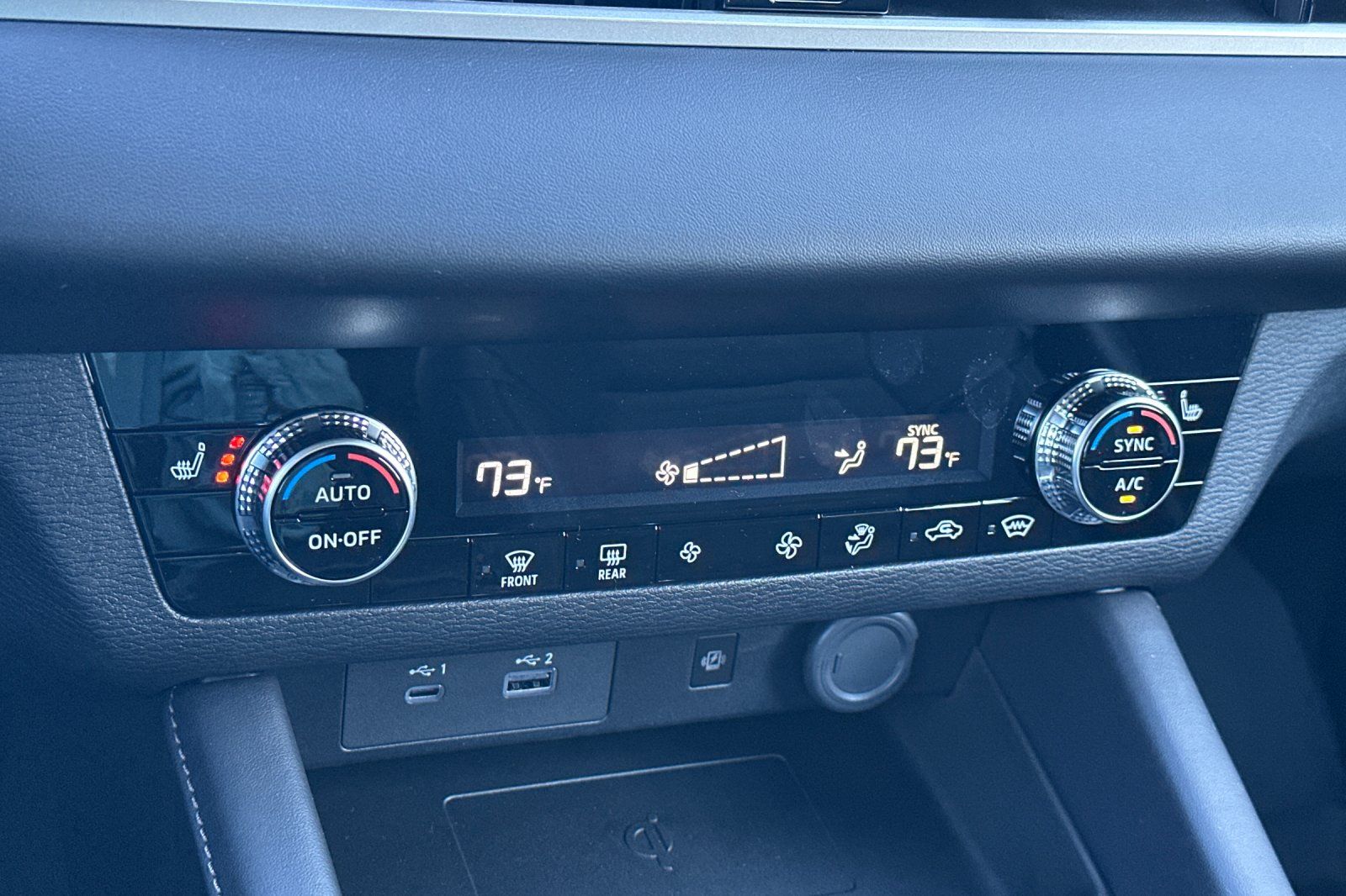2025 Mitsubishi Outlander PHEV SE photo 19