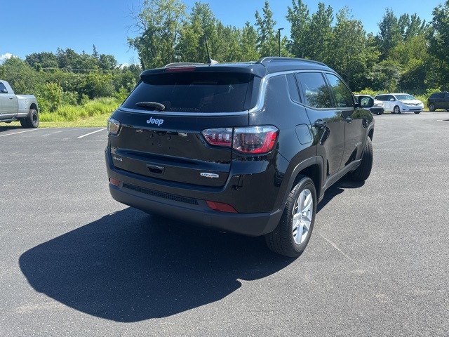 2022 Jeep Compass Latitude photo 4