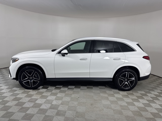 2026 Mercedes Benz GLC 300 4MATIC photo 4