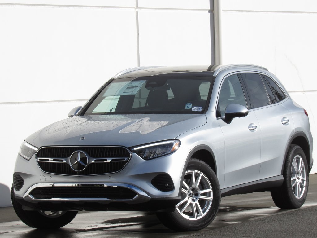 2026 Mercedes-Benz GLC Base's photo