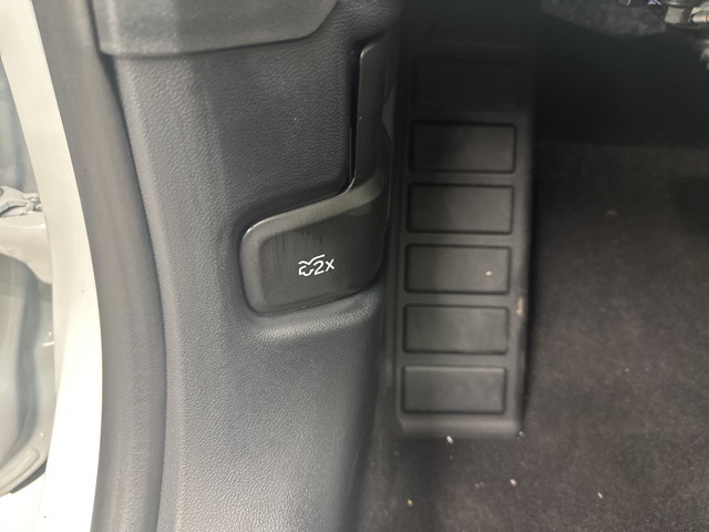 2025 Ford Escape Plug-In Hybrid Base photo 35