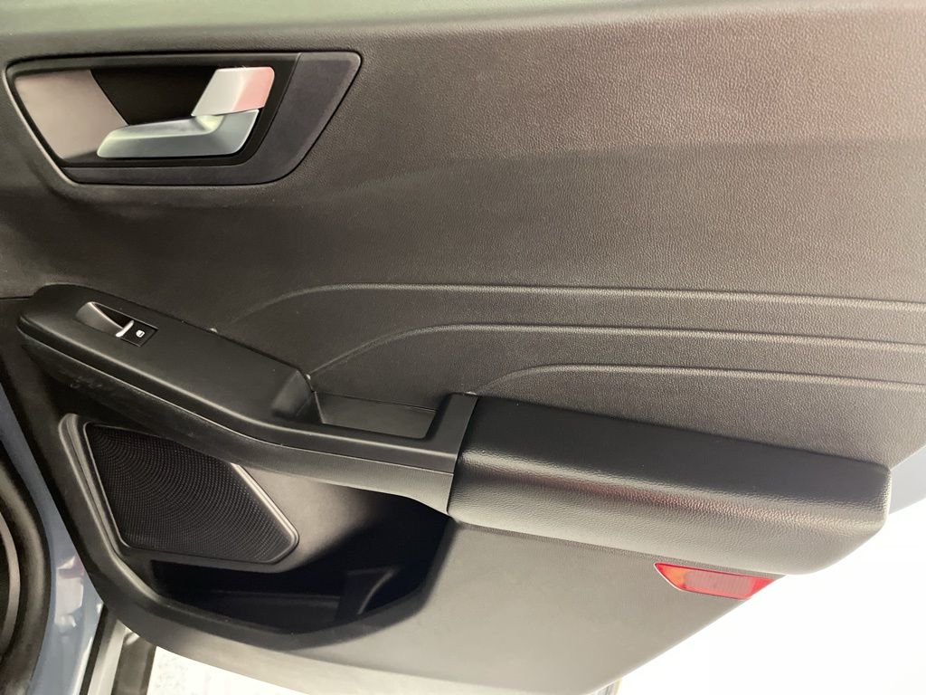 2023 Ford Escape ST-Line photo 37