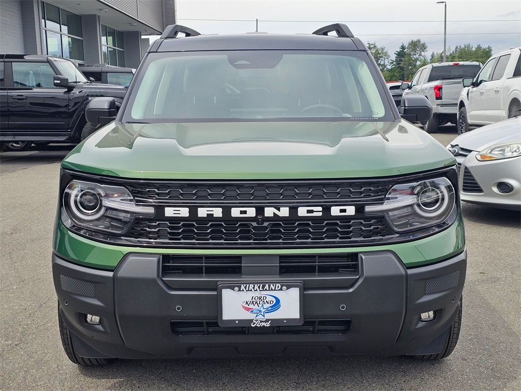 2025 Ford Bronco Sport Outer Banks photo 2