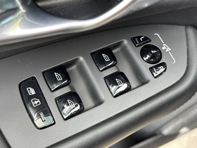 2024 Volvo XC90 Plus photo 21