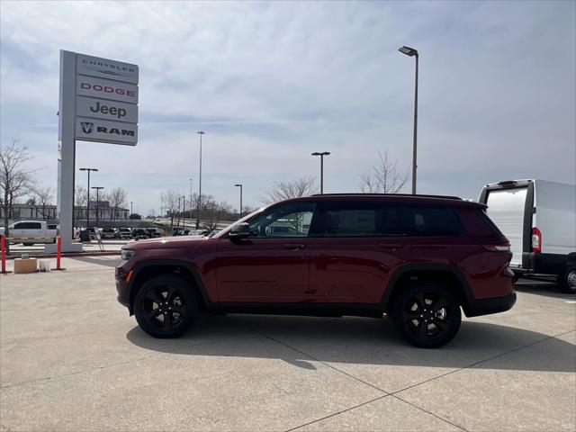 2025 Jeep Grand Cherokee Limited photo 4