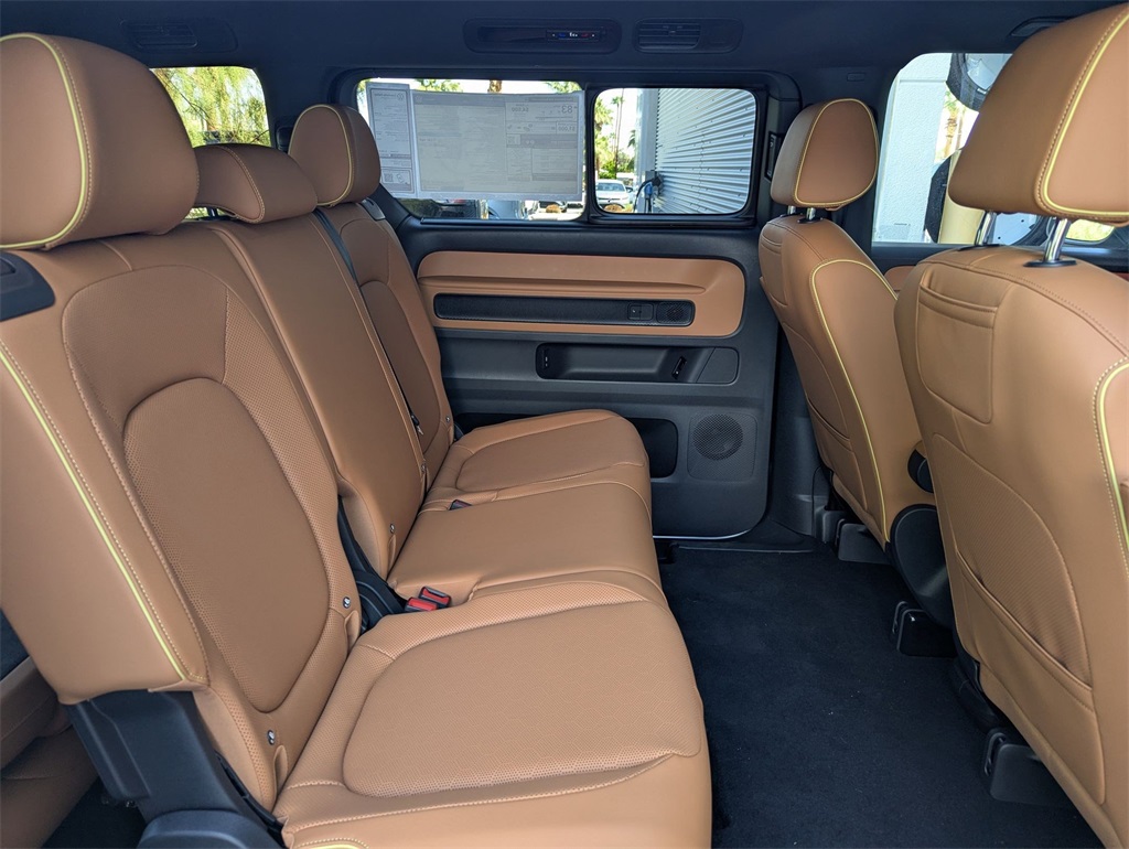 2025 Volkswagen ID. Buzz Pro S photo 19