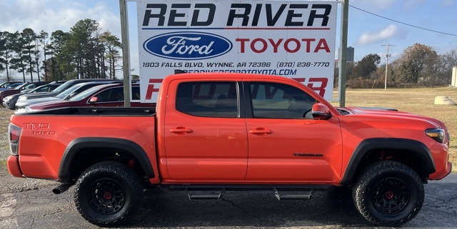 2023 Toyota Tacoma TRD Pro's photo