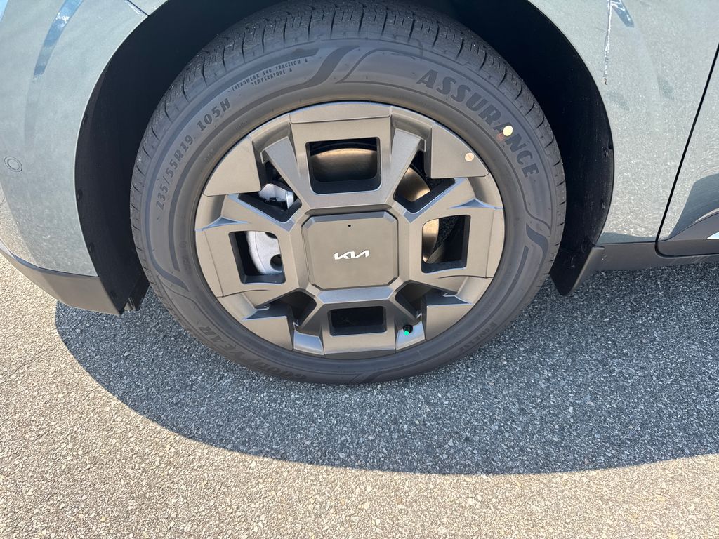 2025 Kia Carnival SX photo 10