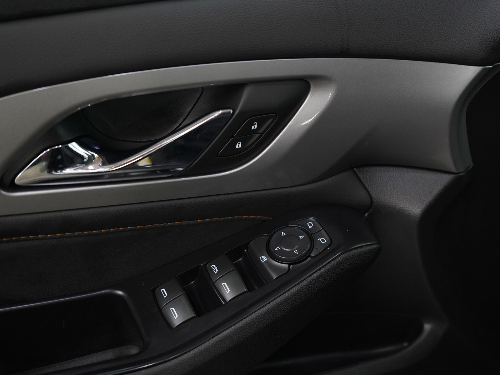 2018 Chevrolet Traverse Cloth photo 18