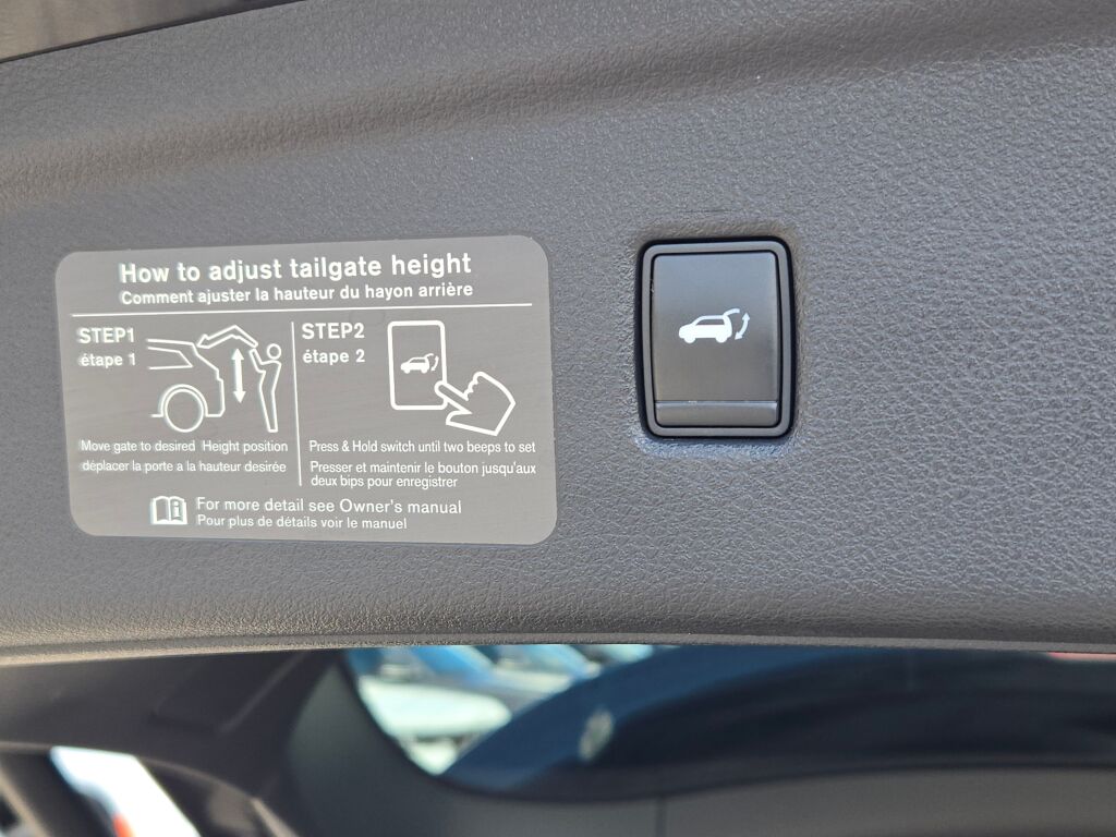 2022 Infiniti QX50 Luxe AWD photo 17
