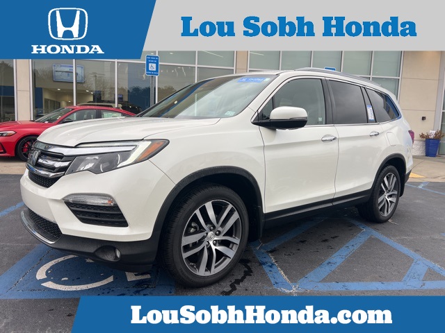 2017 Honda Pilot Touring's photo