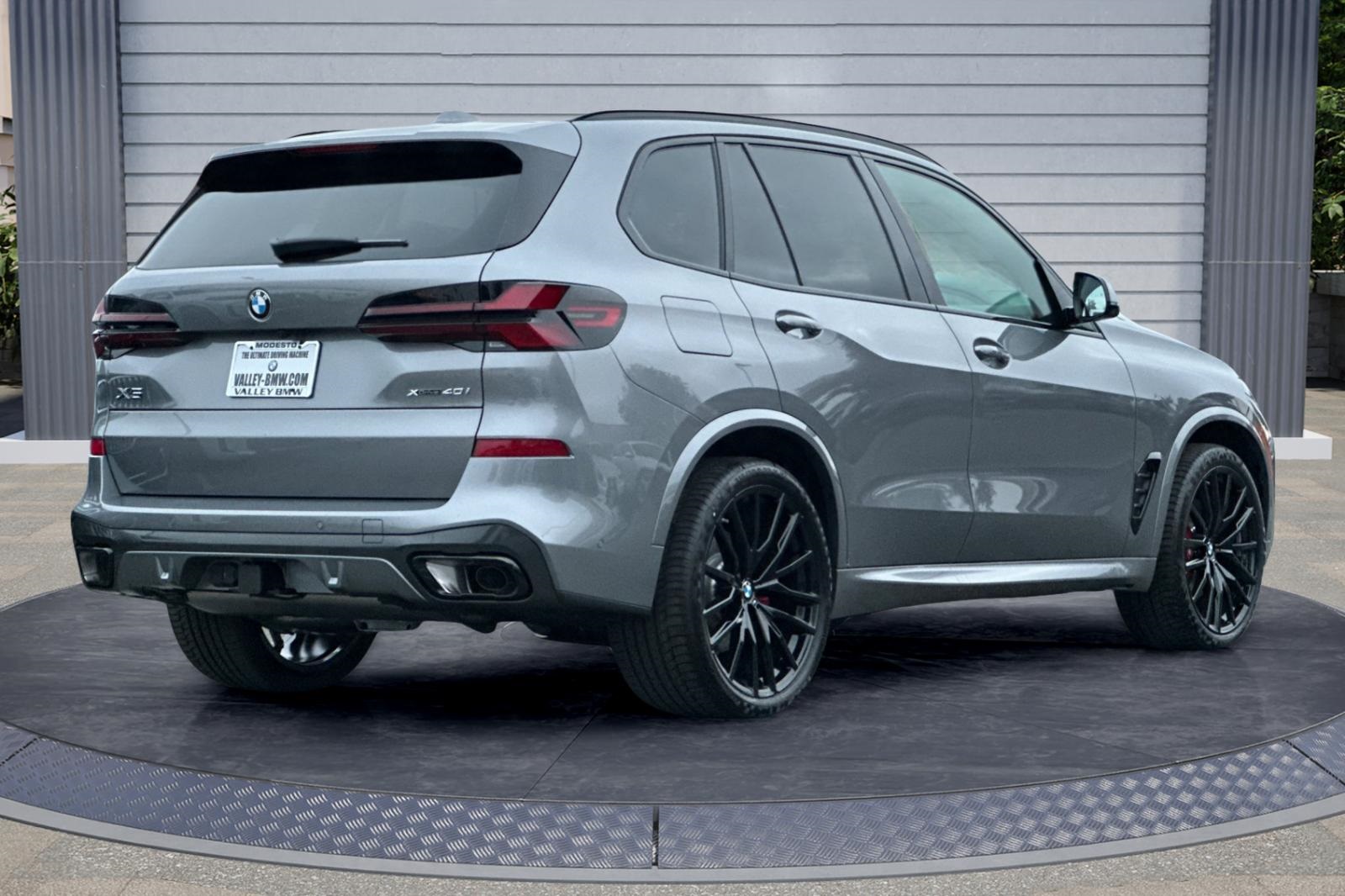 2026 Bmw X5 xDrive40i photo 3