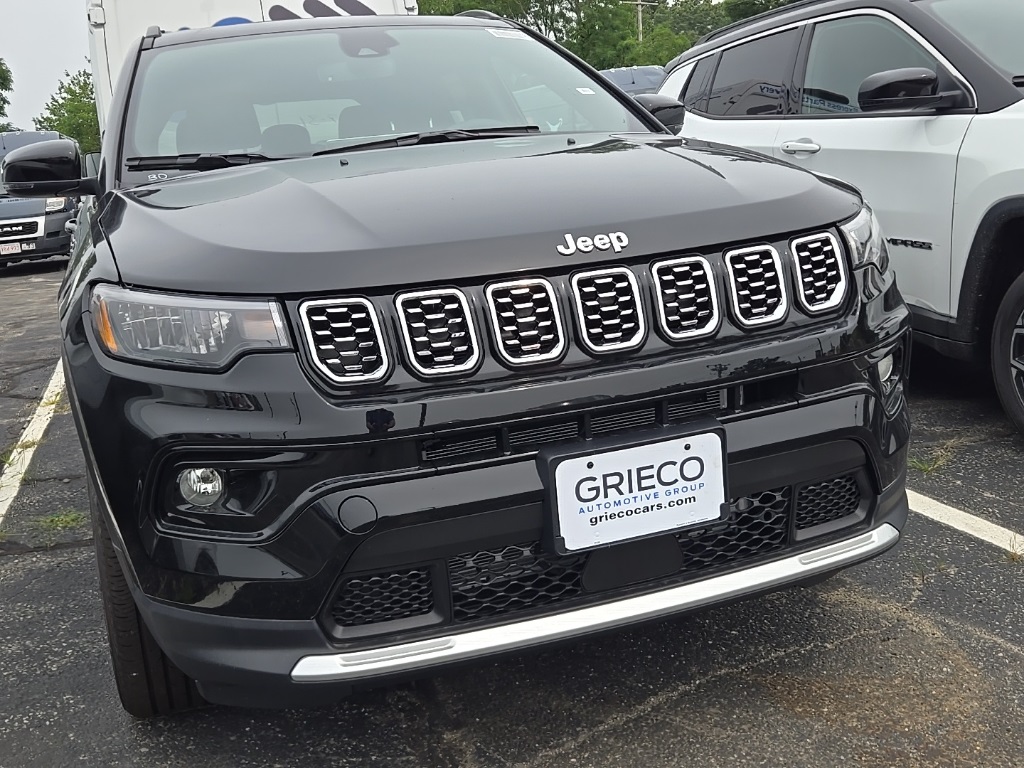 2025 Jeep Compass Limited photo 2