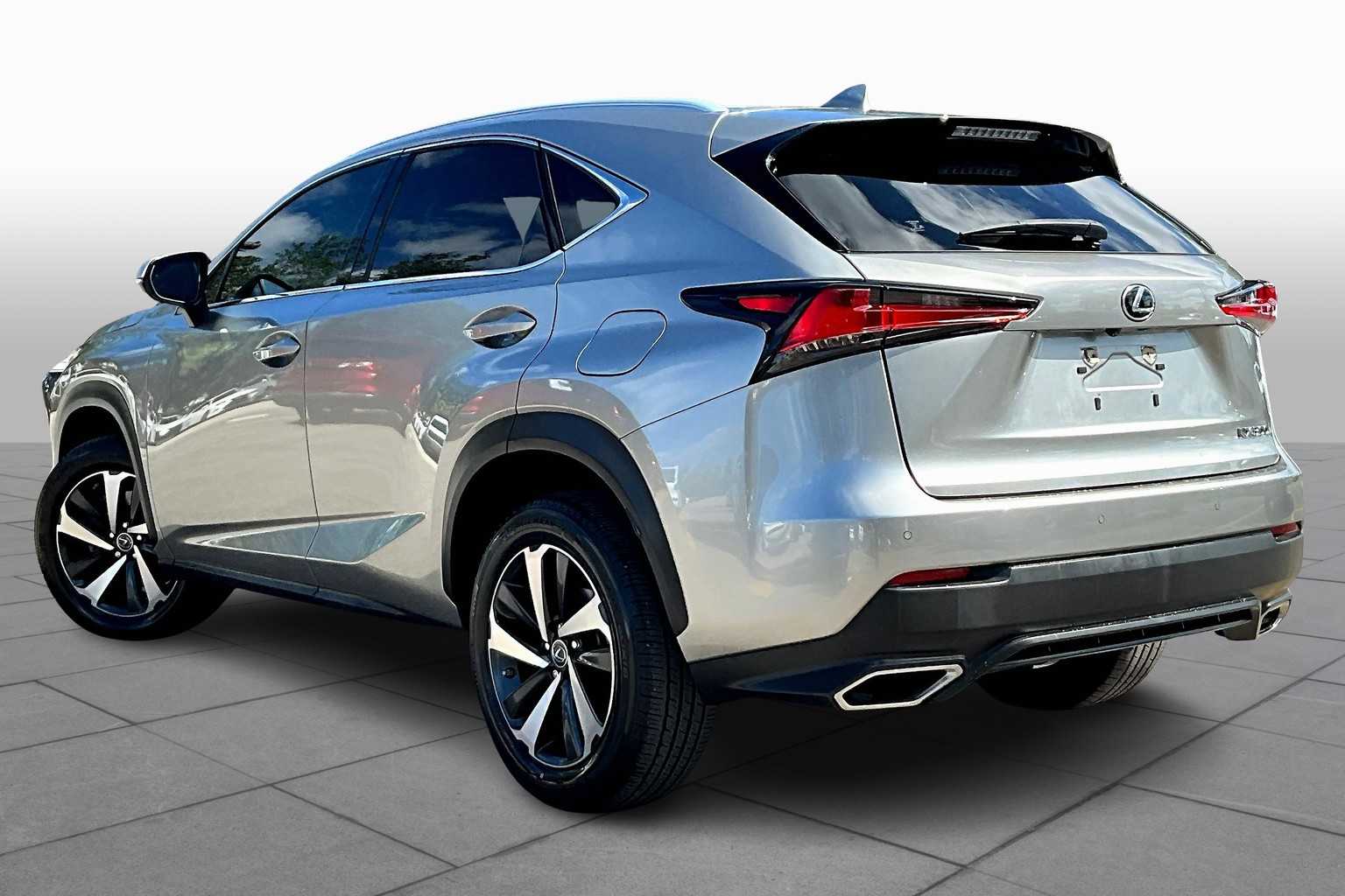 2021 Lexus NX 300 photo 10