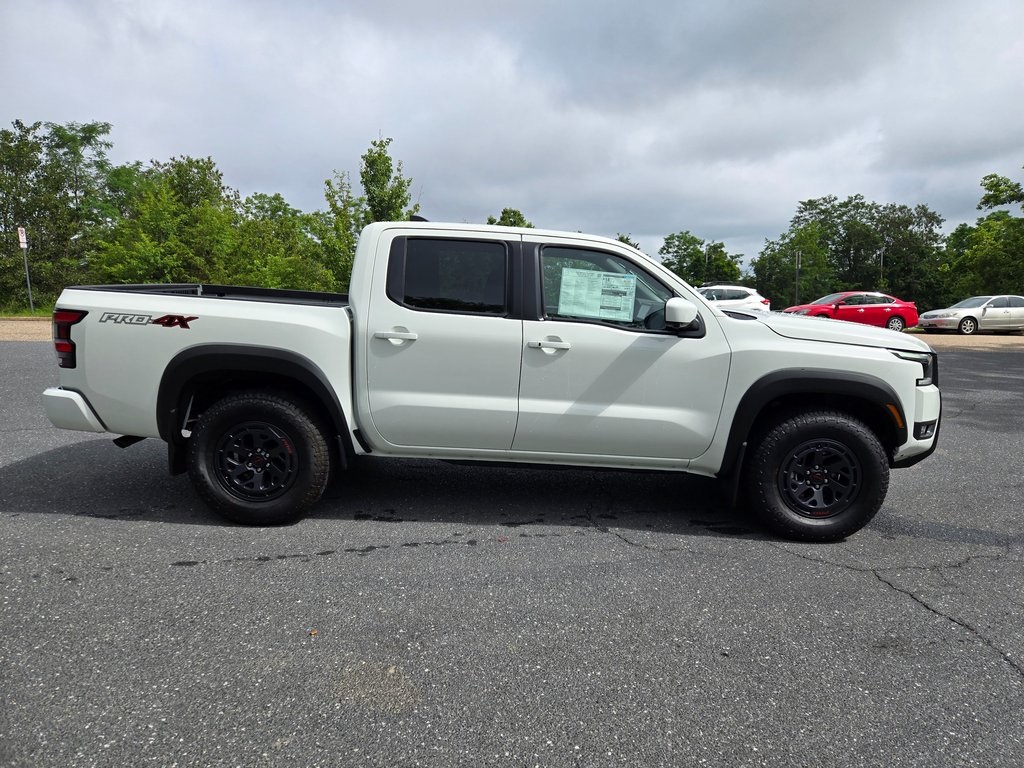 2025 Nissan Frontier PRO-4X photo 2